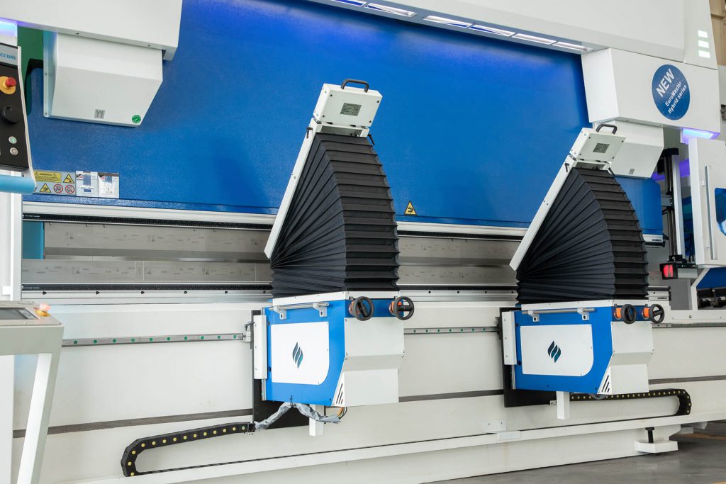 Genius Pro Tandem Press Brake Successfully Delivered for Singapore Lamp Pole Manufacturer